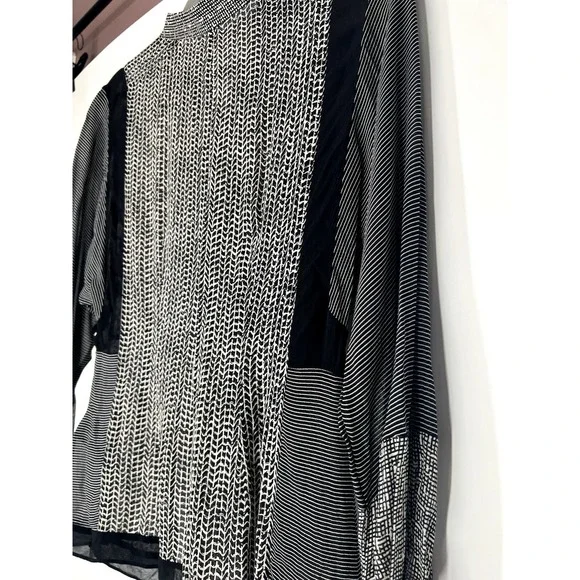 Reiss Black and White Blouse - Picture 7 of 8